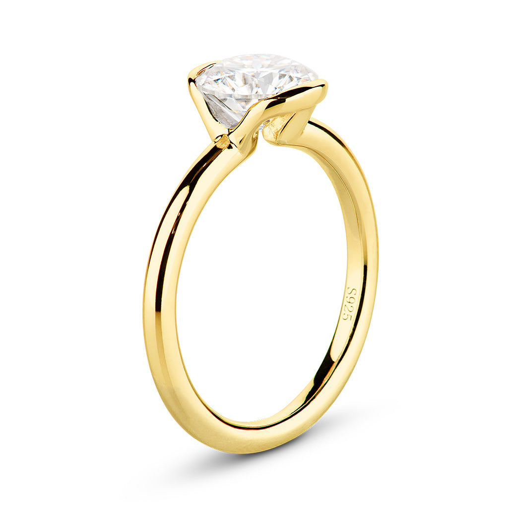 Round Bezel Moissanite Engagement Ring